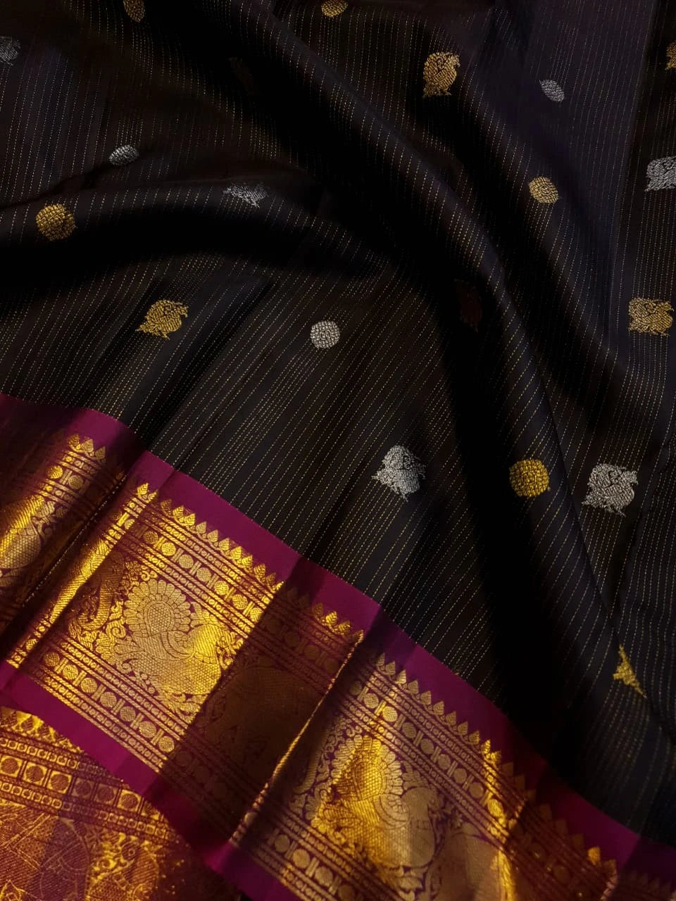 2G Pure Black Korvai Kanjivaram Silk Saree with Magenta Border | Silk Mark Certified