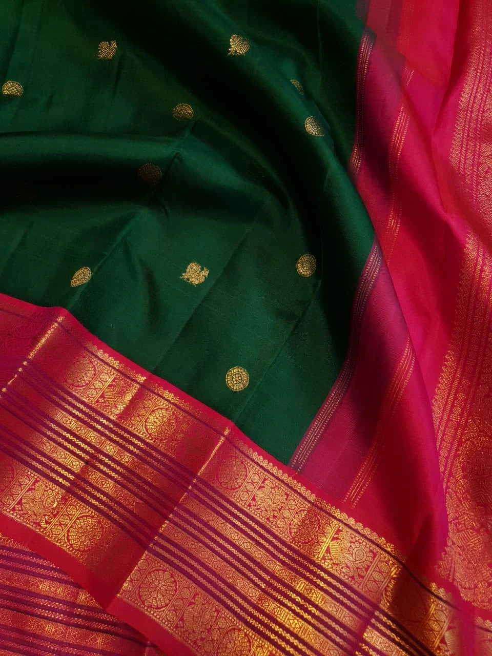2G Pure Korvai  Kanjivaram Silk Saree in Deep Green with Rich Red-Pink Peacock Border & Butta | Silkmark Certified