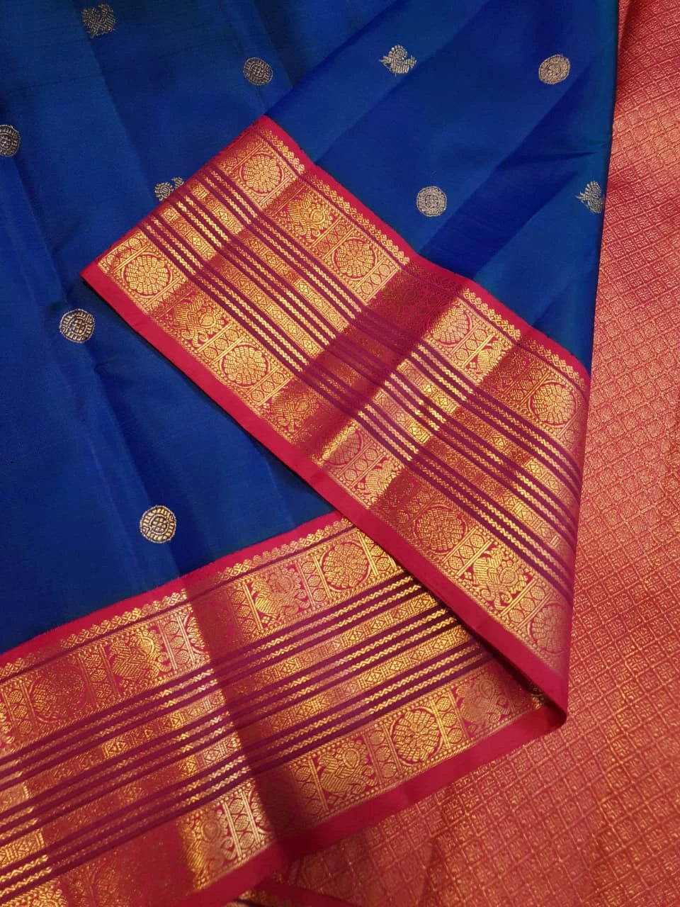 2G Pure Korvai  Kanjivaram Silk Saree in Royal Blue with Rich Red & Pink Zari Border and Traditional Peacock Weave | Silkmark Certified