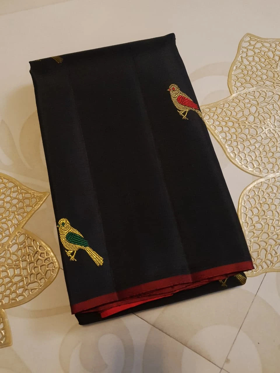 2G Pure  Kanjivaram Silk Saree in Black with Multicolour Bird Butta & Red Border | Silkmark Certified