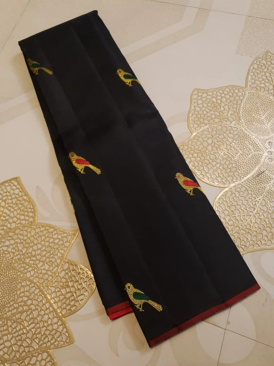 2G Pure  Kanjivaram Silk Saree in Black with Multicolour Bird Butta & Red Border | Silkmark Certified
