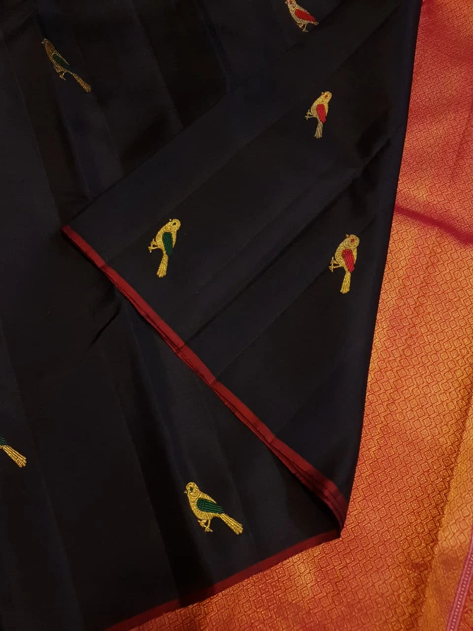 2G Pure  Kanjivaram Silk Saree in Black with Multicolour Bird Butta & Red Border | Silkmark Certified