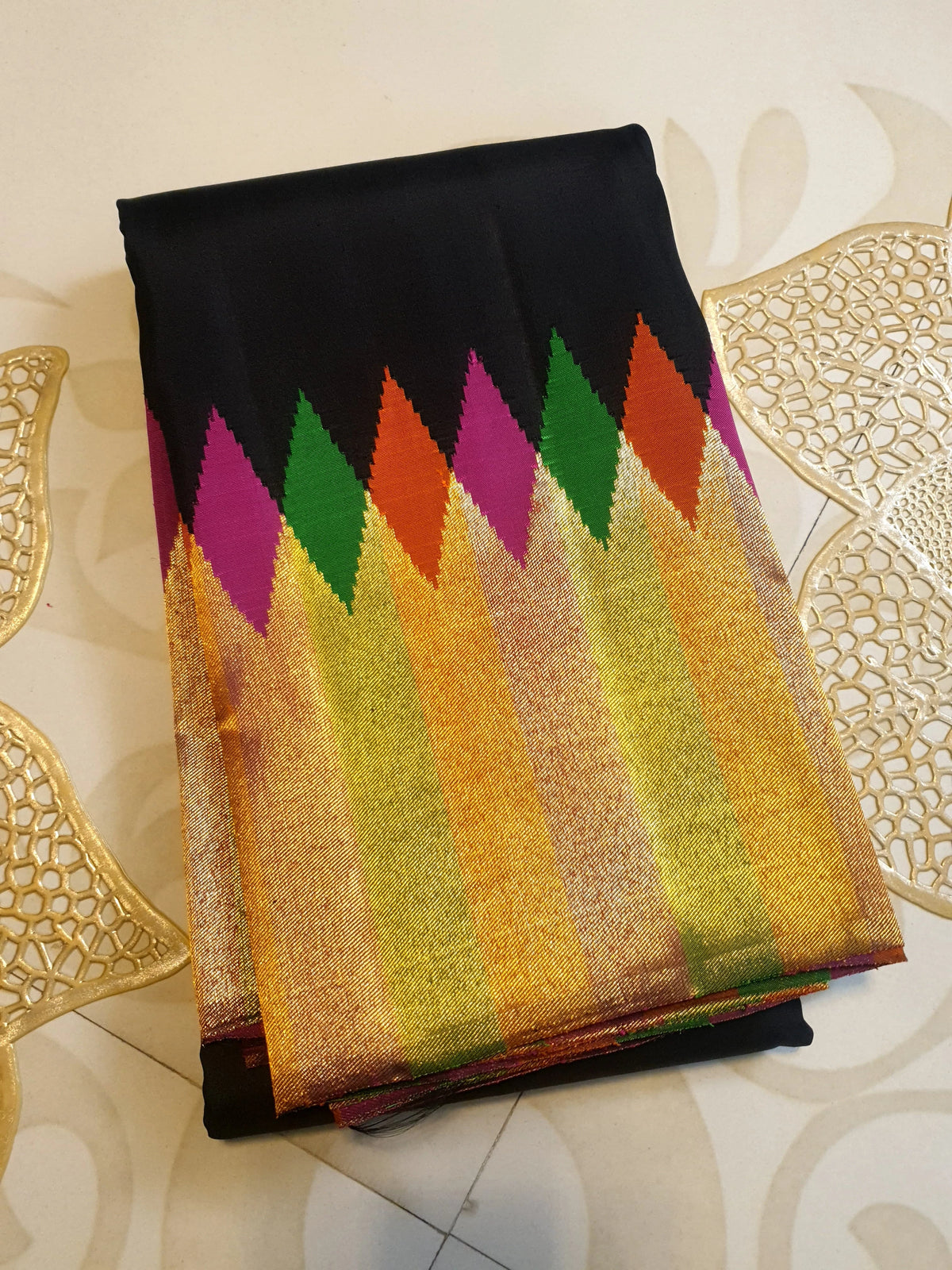 2G Black Kanjivaram Silk Saree with Multicolour Zari Border
