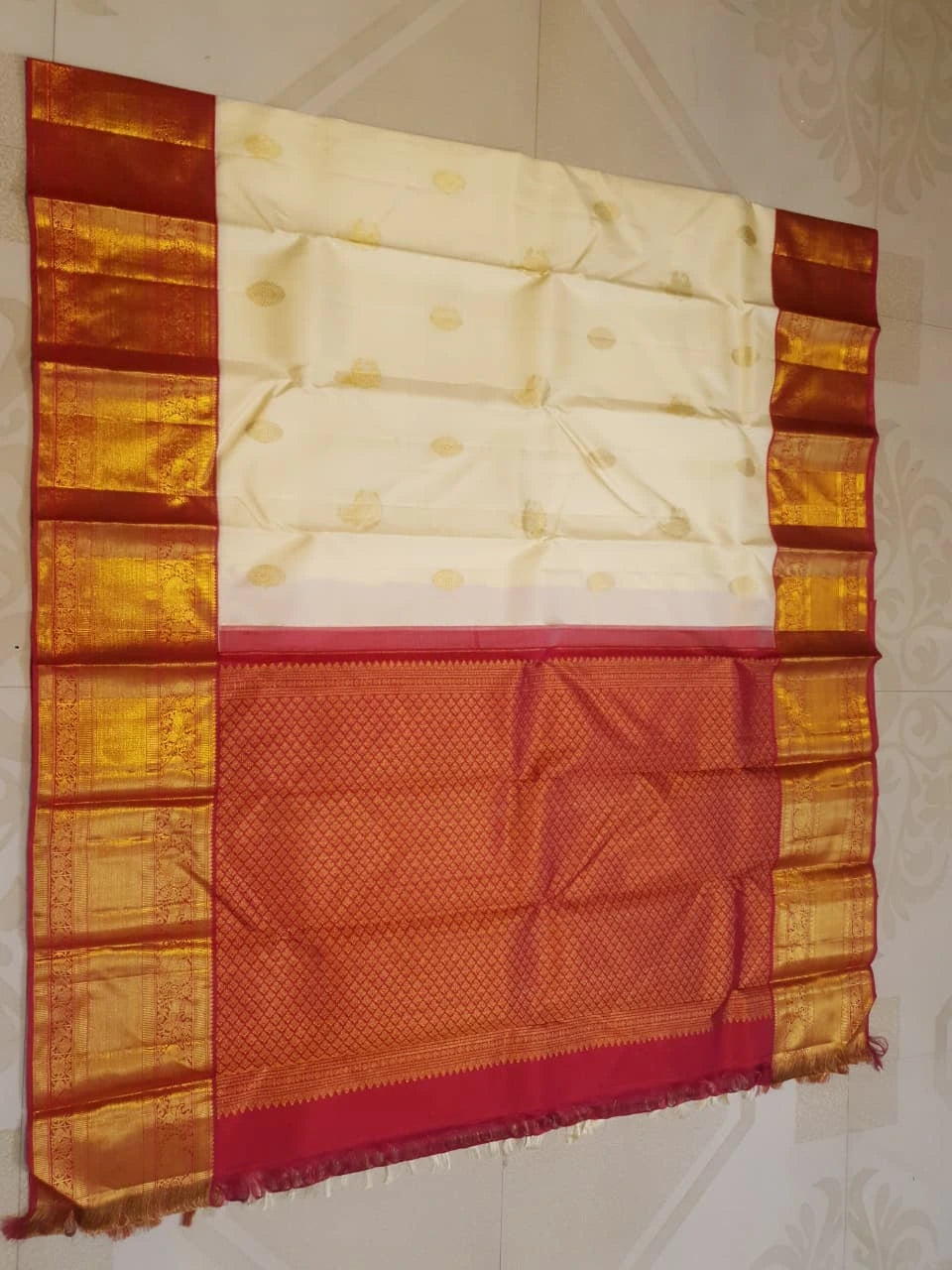 2G White Pure Korvai  Kanjivaram Silk Saree with Maroon Zari Border