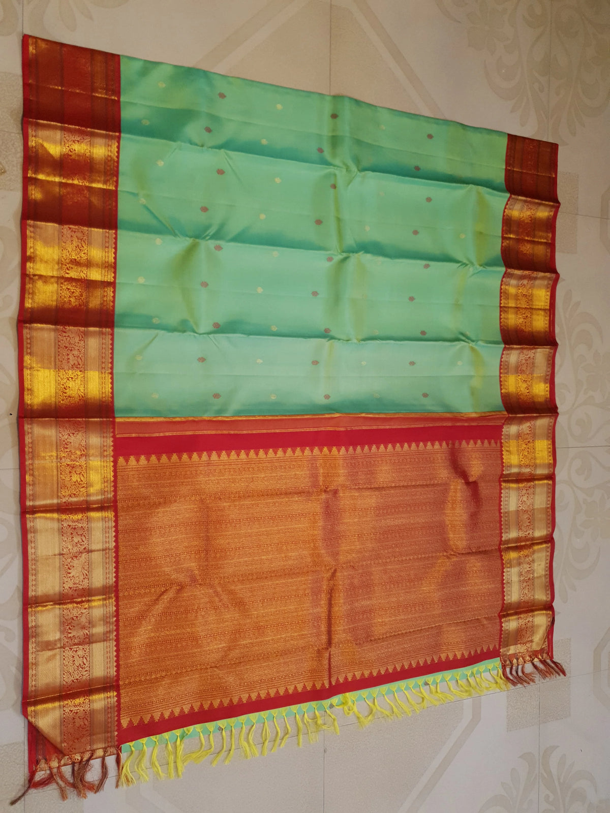 2G Pure Mint Green Korvai  Kanjivaram Silk Saree with Red Border