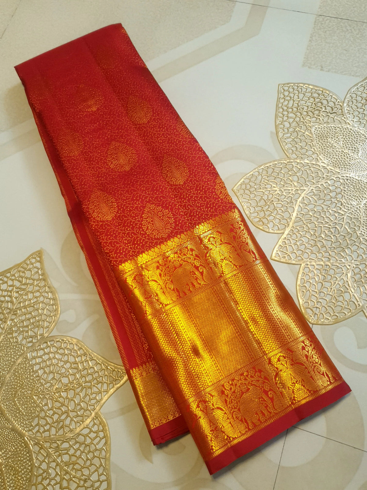 2G Pure Kanjivaram Silk Saree Traditional Red with Rich Gold Zari