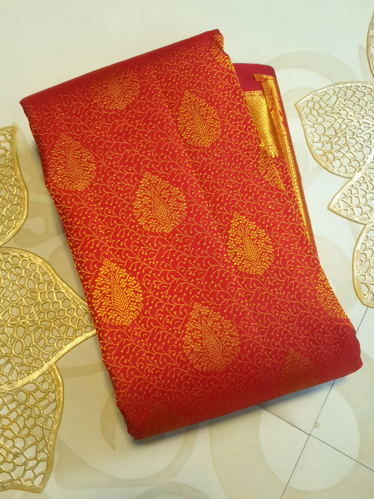 2G Pure Kanjivaram Silk Saree Traditional Red with Rich Gold Zari