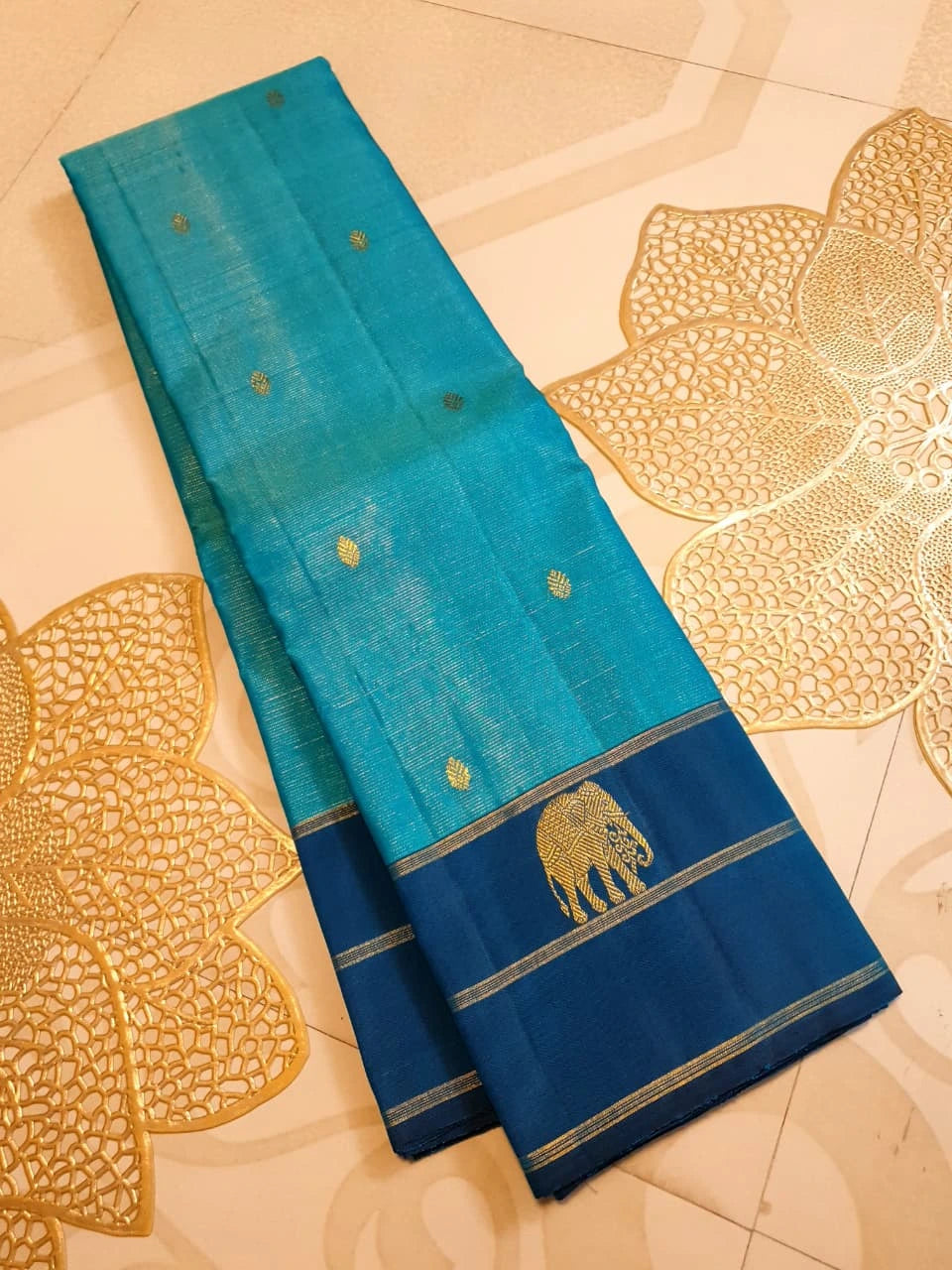 2G Pure Kanjivaram Silk Saree in Turquoise Blue with Navy Blue Elephant Zari Border & Small Zari Buttas | Silkmark Certified