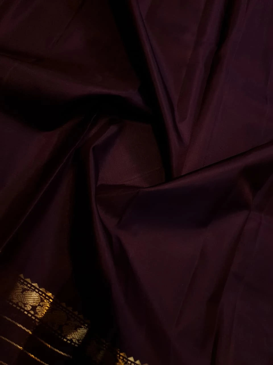 2G Pure Zari Kanjivaram Silk Saree in Deep Maroon with Rich Gold Zari Peacock Border & Traditional Zari Stripes | Silkmark Certified