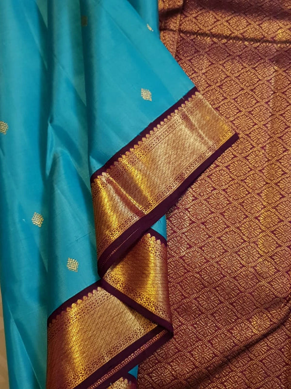 2 Gram Pure Kanjivaram Silk Saree in Turquoise Blue with Maroon Contrast Border & Rich Gold Zari Pallu | Silkmark Certified