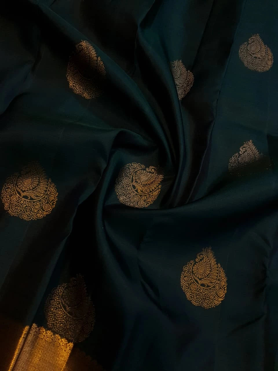 2Gram Pure Kanjivaram Silk Saree - Dark Green  Silkmark Certified