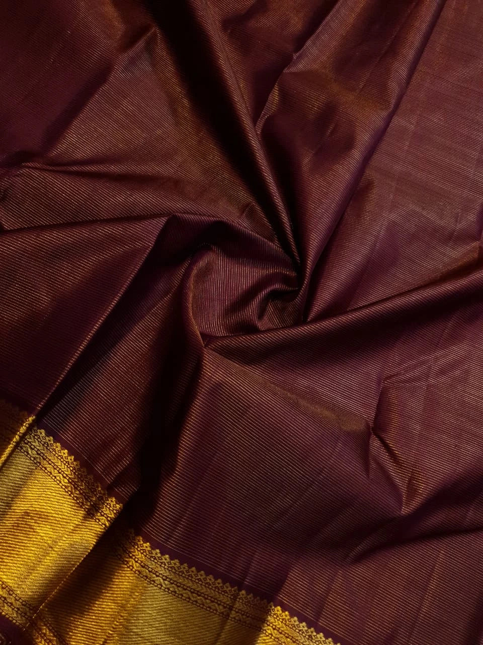 2G Pure Kanjivaram Silk Saree in Rich Chocolate Brown with Traditional Gold Zari Border and Elegant Zari Pallu | Silkmark Certified