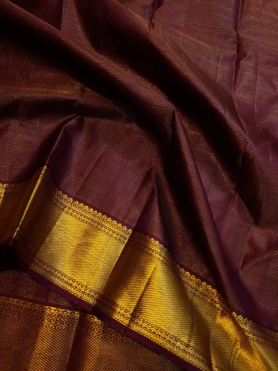 2G Pure Kanjivaram Silk Saree in Rich Chocolate Brown with Traditional Gold Zari Border and Elegant Zari Pallu | Silkmark Certified