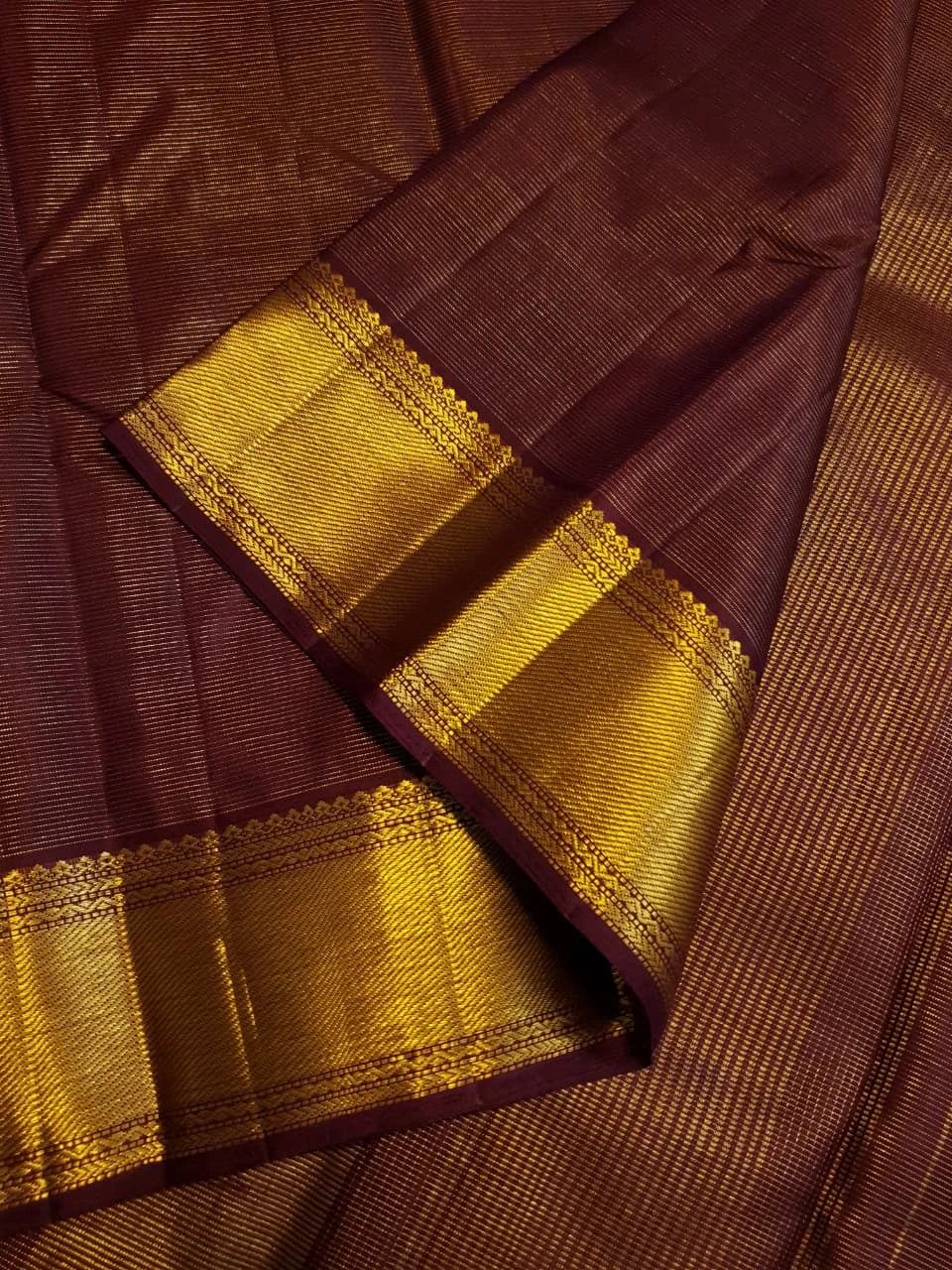2G Pure Kanjivaram Silk Saree in Rich Chocolate Brown with Traditional Gold Zari Border and Elegant Zari Pallu | Silkmark Certified