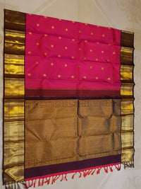 2G Pure Korvai  Kanjivaram Silk Saree in Rani Pink with Brown Antique Gold Zari Peacock Butta Border and Buttas | Silkmark Certified