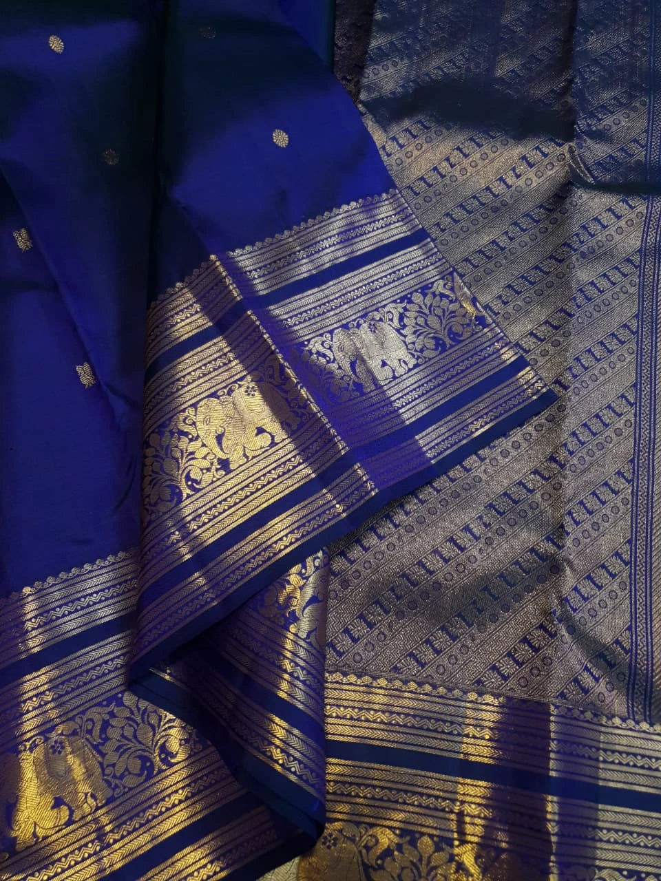 2G Pure Kanjivaram Silk Saree in Royal Blue with Gold Zari Elephant Border and Floral Pallu | Silkmark Certified