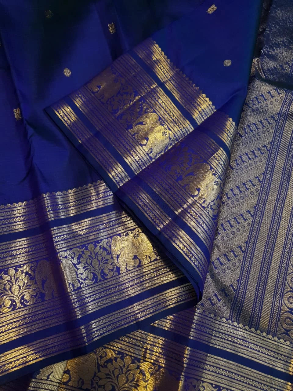 2G Pure Kanjivaram Silk Saree in Royal Blue with Gold Zari Elephant Border and Floral Pallu | Silkmark Certified