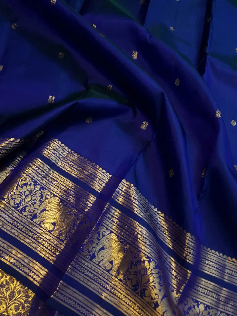2G Pure Kanjivaram Silk Saree in Royal Blue with Gold Zari Elephant Border and Floral Pallu | Silkmark Certified