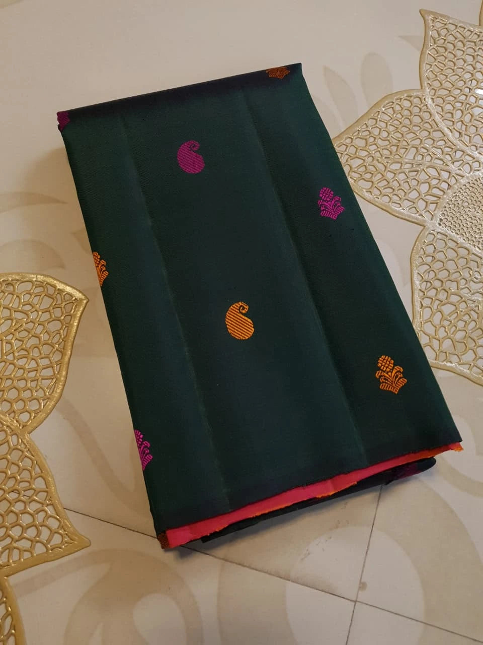2G Pure Kanjivaram Silk Saree in Dark Green with Multicolour Buttas & Contrast Red Pallu | Silkmark Certified