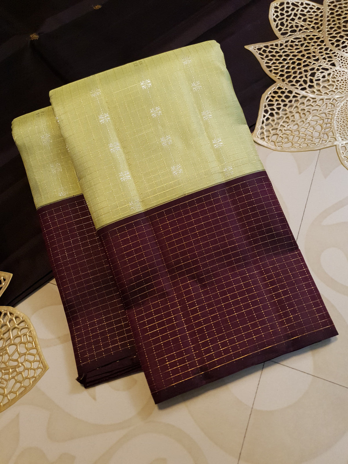 2G Pure Kanjivaram Silk Saree in Pastel Green with Contrast Wine Purple Border & Silver Zari Buttas | Silkmark Certified