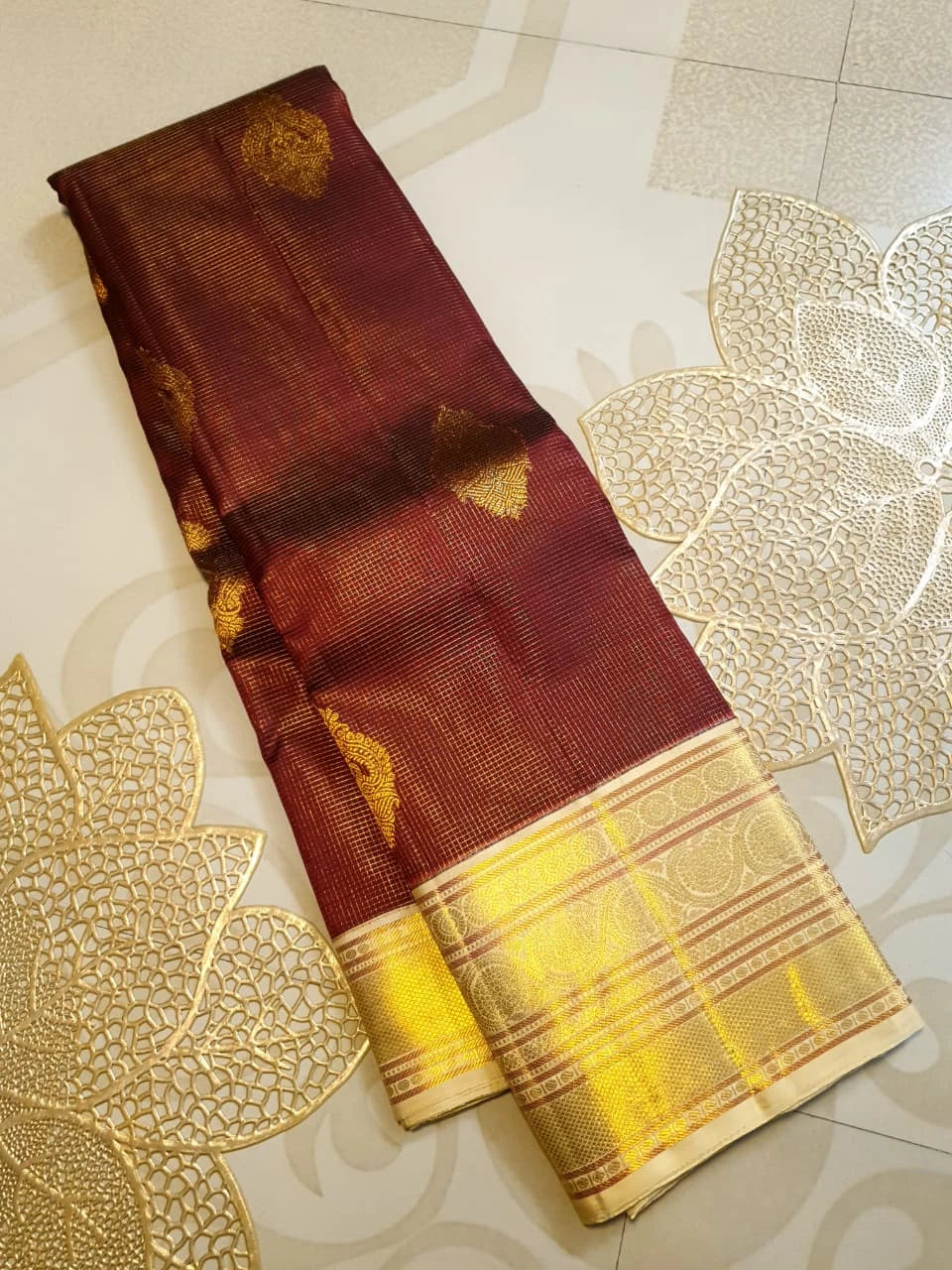 2G Pure Kanjivaram Silk Saree in Rich Maroon with Gold Zari Buttas & Broad Traditional Zari Border | Silkmark Certified