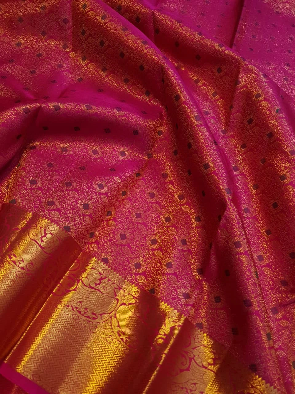 2G Pure Kanjivaram Silk Saree in Rani Pink with Rich Gold Zari Brocade & Traditional Floral Pallu | Silkmark Certified