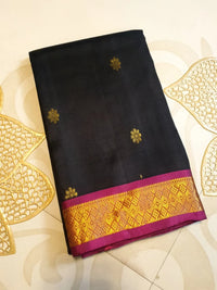 Lightweight Kanjivaram Silk Saree with Rich Pallu & Blouse | Perfect for Gifting | Traditional Silk Saree - Black