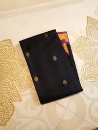 Lightweight Kanjivaram Silk Saree with Rich Pallu & Blouse | Perfect for Gifting | Traditional Silk Saree - Black