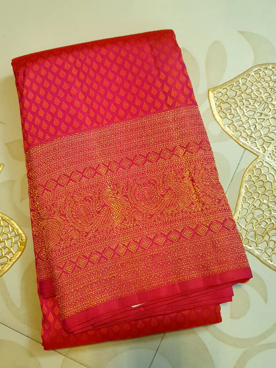 2G Pure Kanjivaram Silk Saree in Rich Rani Pink with Fine Gold Zari Buttas & Traditional Zari Border | Silkmark Certified