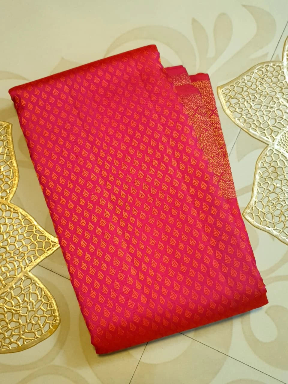 2G Pure Kanjivaram Silk Saree in Rich Rani Pink with Fine Gold Zari Buttas & Traditional Zari Border | Silkmark Certified