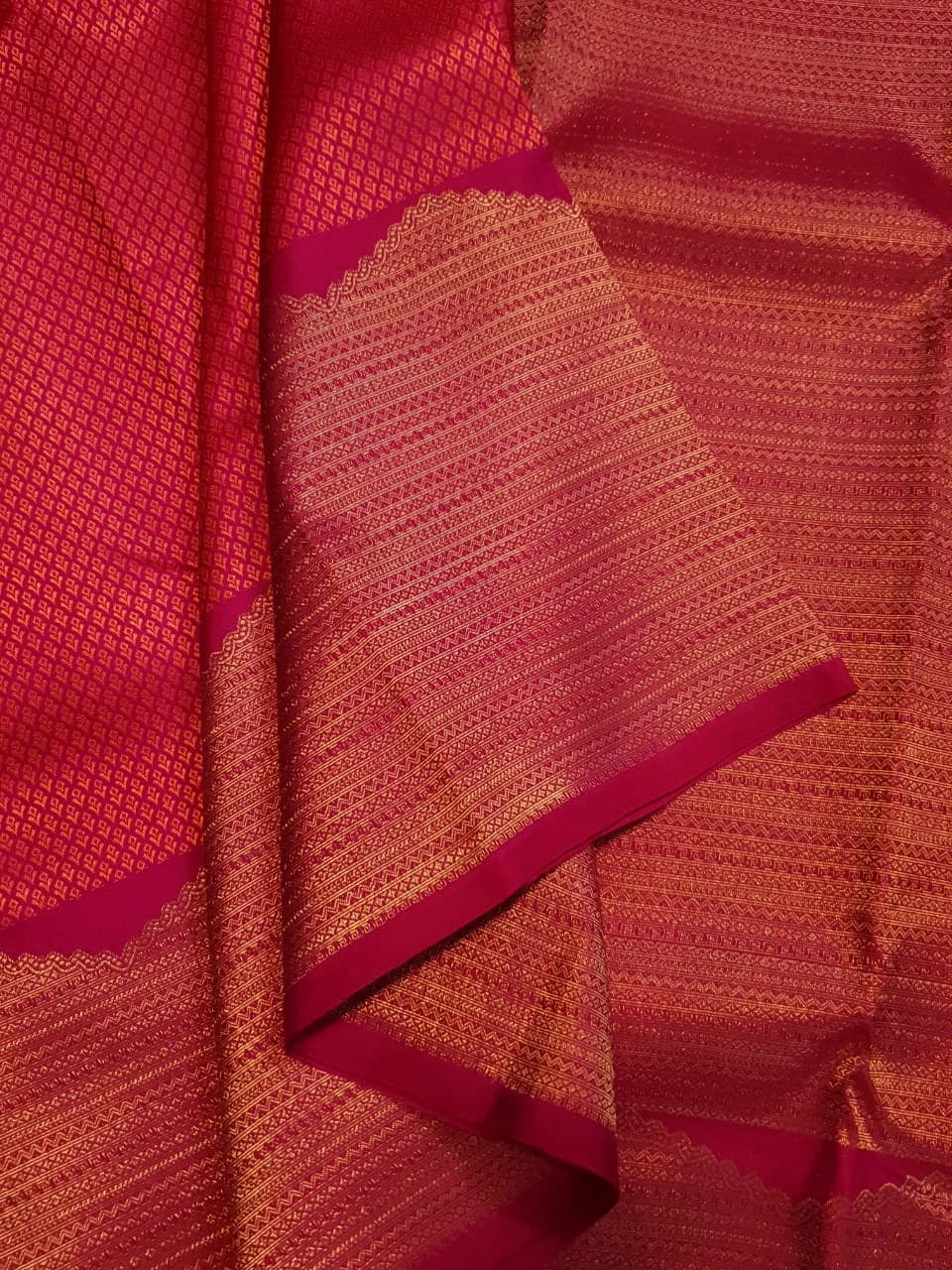 2G Pure Kanjivaram Silk Saree in Rich Rani Pink with Fine Gold Zari & Traditional Zari Pallu | Silkmark Certified