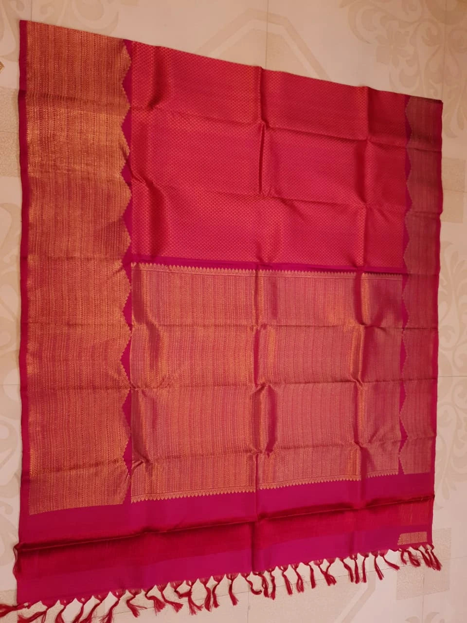 2G Pure Kanjivaram Silk Saree in Rich Rani Pink with Fine Gold Zari & Traditional Zari Pallu | Silkmark Certified