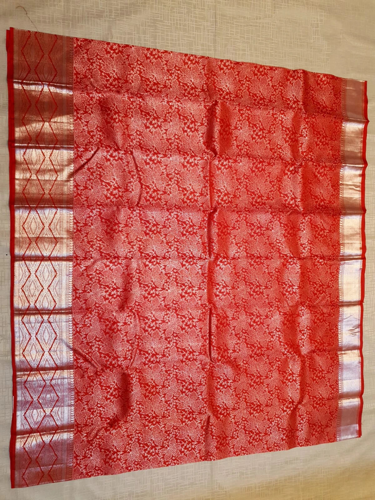 2G Pure Kanjivaram Silk Saree in Bright Red with All-Over Floral Zari Weave & Rich Silver Zari Border | Silkmark Certified