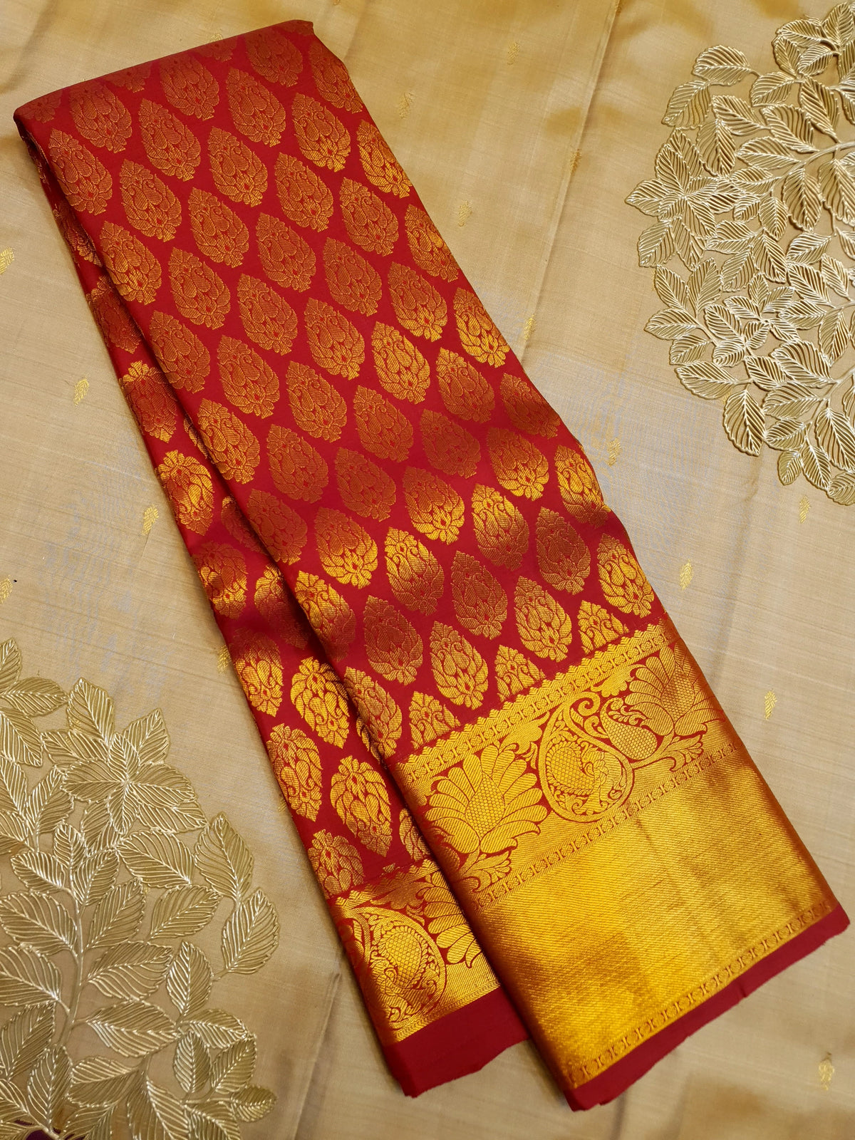2G Pure Kanjivaram Silk Saree in Red with Rich Gold Zari Floral Buttas & Grand Zari Pallu | Silkmark Certified