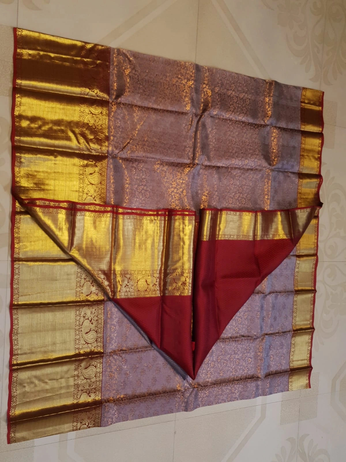2G Pure Kanjivaram Silk Saree in Grey with rustic red | Silkmark Certified