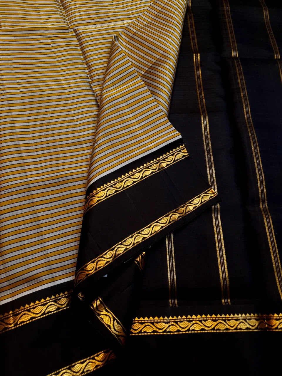 Handloom Silkcotton - Silver Grey
