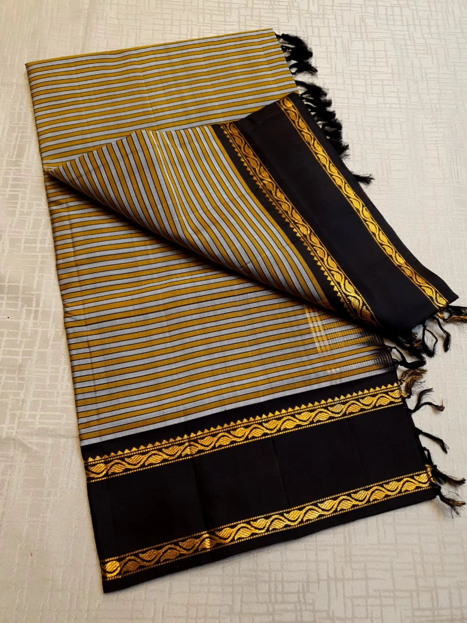Handloom Silkcotton - Silver Grey