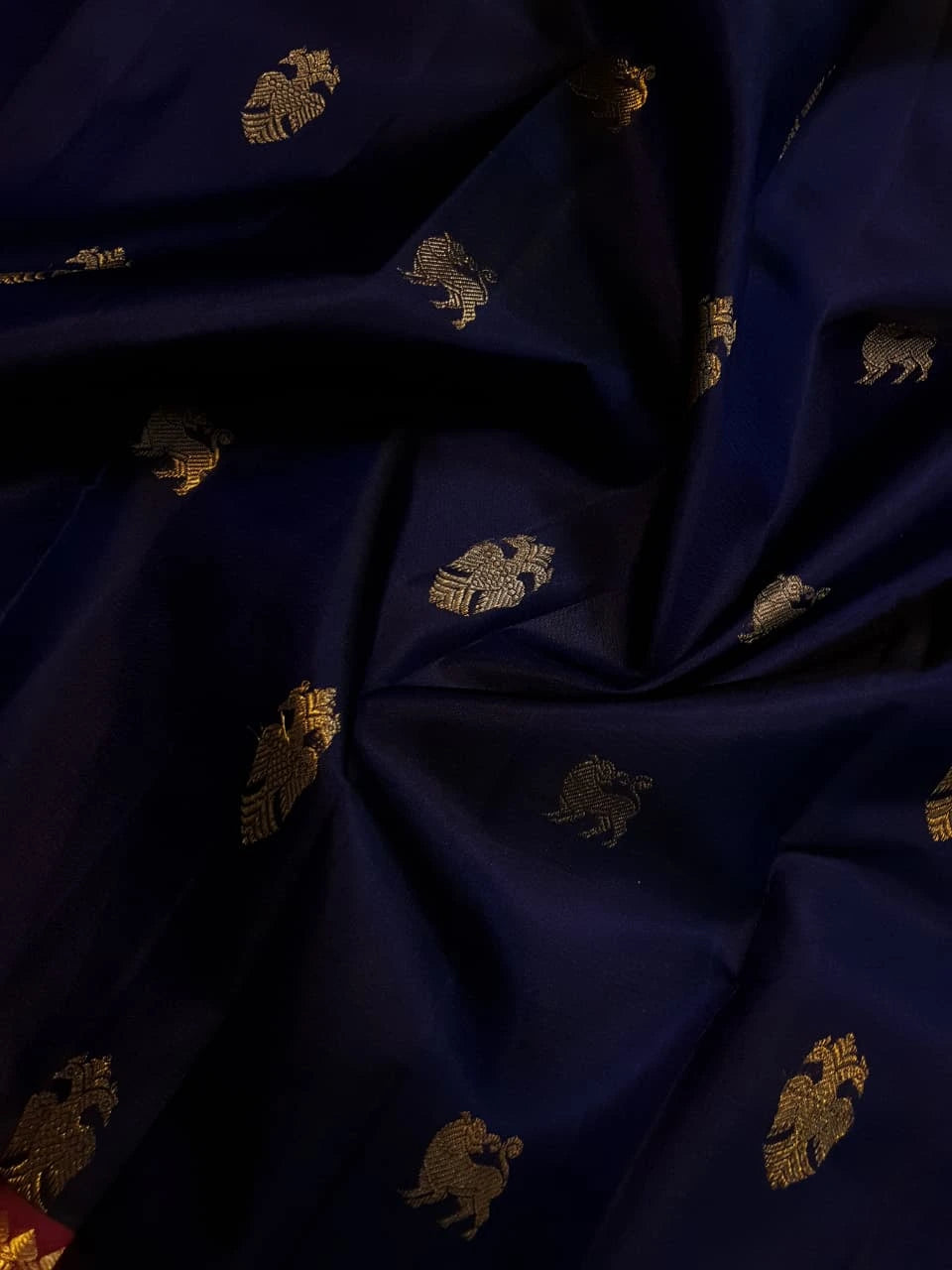 2G Pure Kanjivaram Silk Saree in Midnight Blue with Emerald Green Border & Rich Gold Zari Peacock Buttas | Silkmark Certified