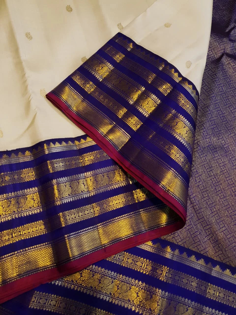2G Pure Korvai Kanjivaram Silk Saree in Off White with Violet Border | Silk Mark Certified