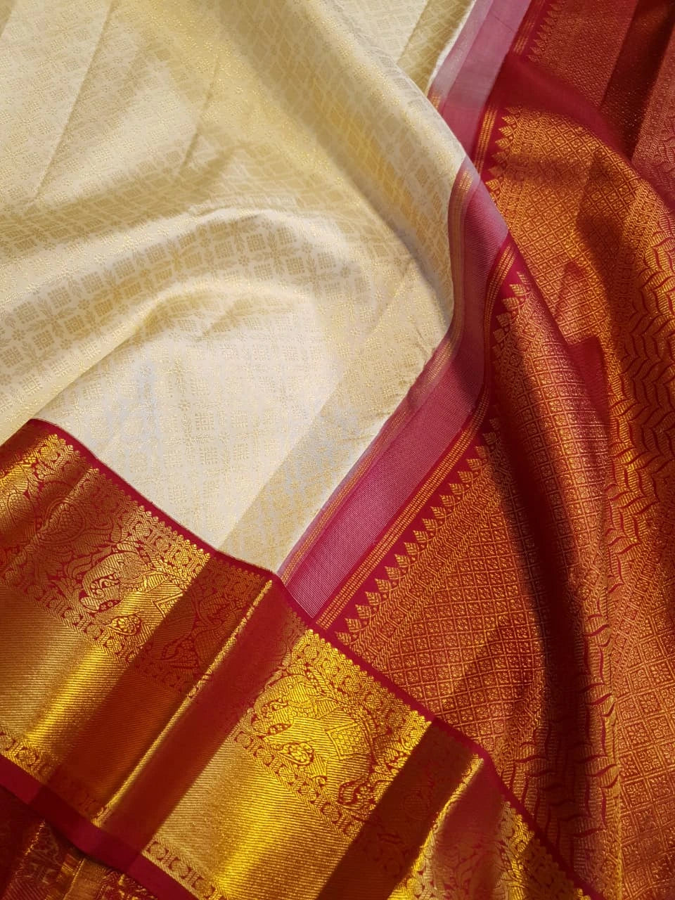 2G Pure Korvai Kanjivaram Silk Saree in Ivory Cream with Rich Gold Zari & Maroon Border | Silkmark Certified