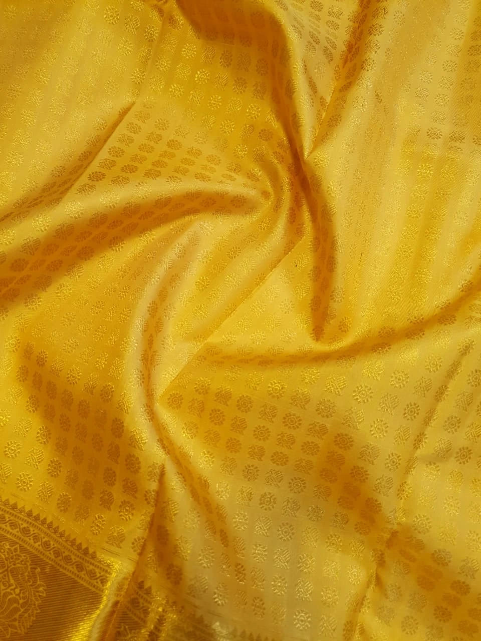 2G Pure Kanjivaram Silk Saree in Mustard Yellow with Gold Zari  | Silkmark Certified