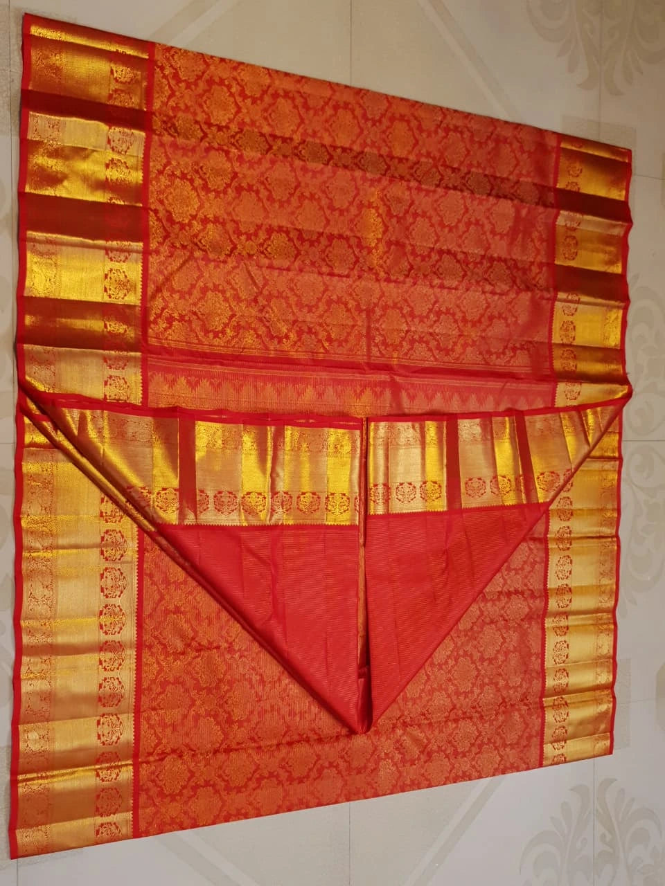 2G Pure Kanjivaram Silk Saree in Vermilion Red with Red | Silkmark Certified