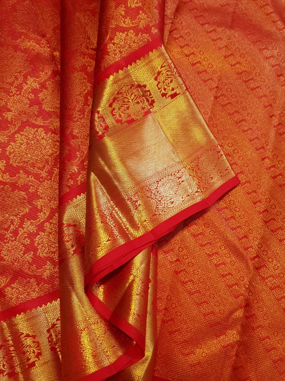 2G Pure Kanjivaram Silk Saree in Vermilion Red with Red | Silkmark Certified