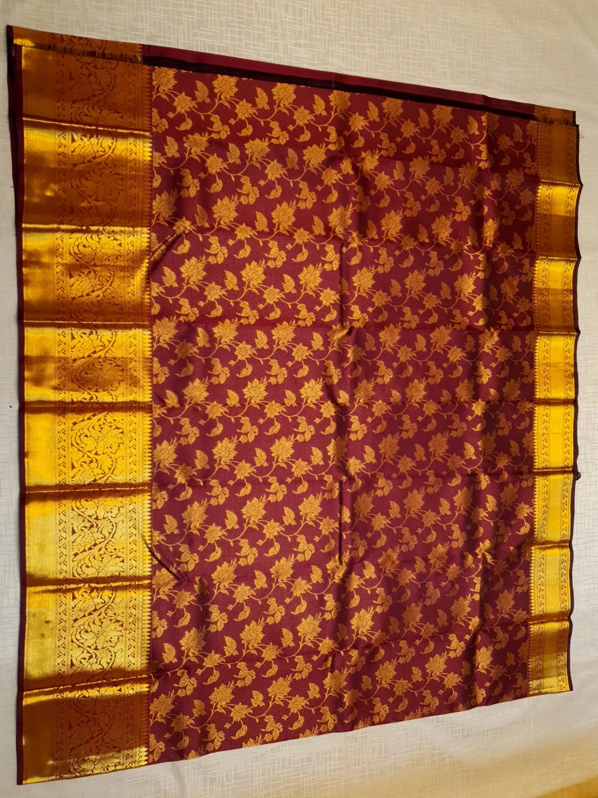 2G Pure Kanjivaram Silk Saree in Maroon with Gold Floral Design | Silkmark Certified