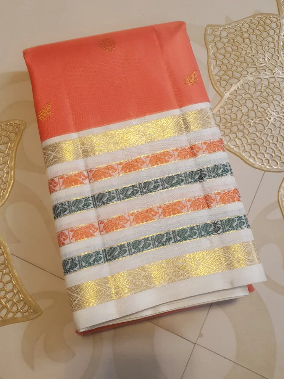 2G Pure Kanjivaram Silk Saree - Peach With Off White | Silkmark Certified