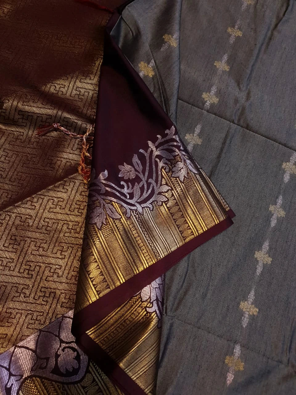 Slubby Soft Semi Silk Saree - Gray