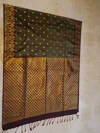 Slubby Soft Semi Silk Saree - Gray