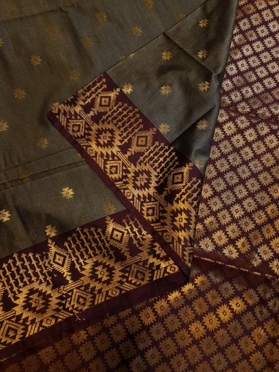 Slubby Soft Semi Silk Saree - Gray