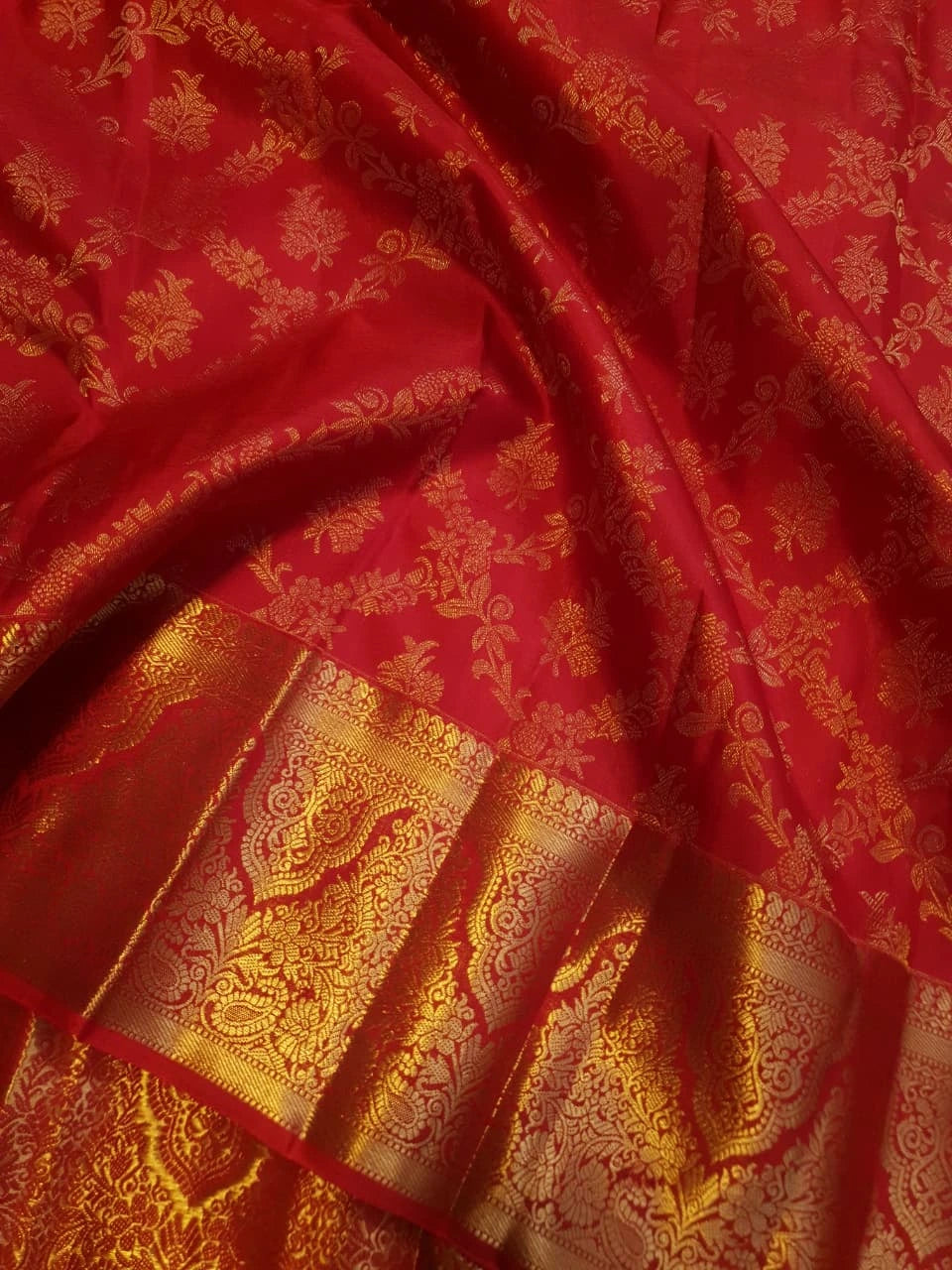 2G Pure Wedding Bridal Kanjivaram Silk Saree in Chilli Red with Rich Gold Zari | Silkmark Certified